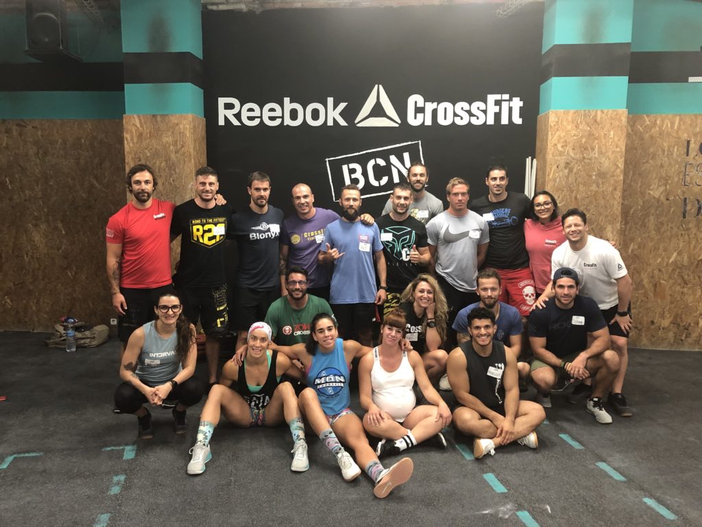 Niños El uno al otro cubo CrossFit | Course Photos | July 16-21, 2019