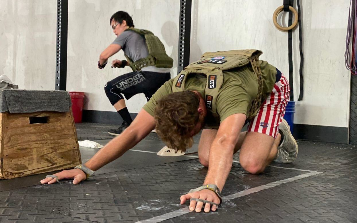 Olympic swimmer Zach Apple does Murph.