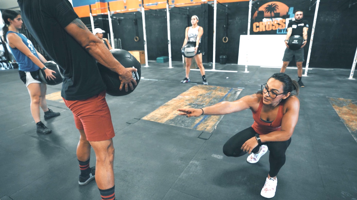 CrossFit Common Flaw in the MedBall Clean