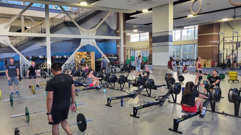 Members of University of Nevada CrossFit taking a CrossFit class