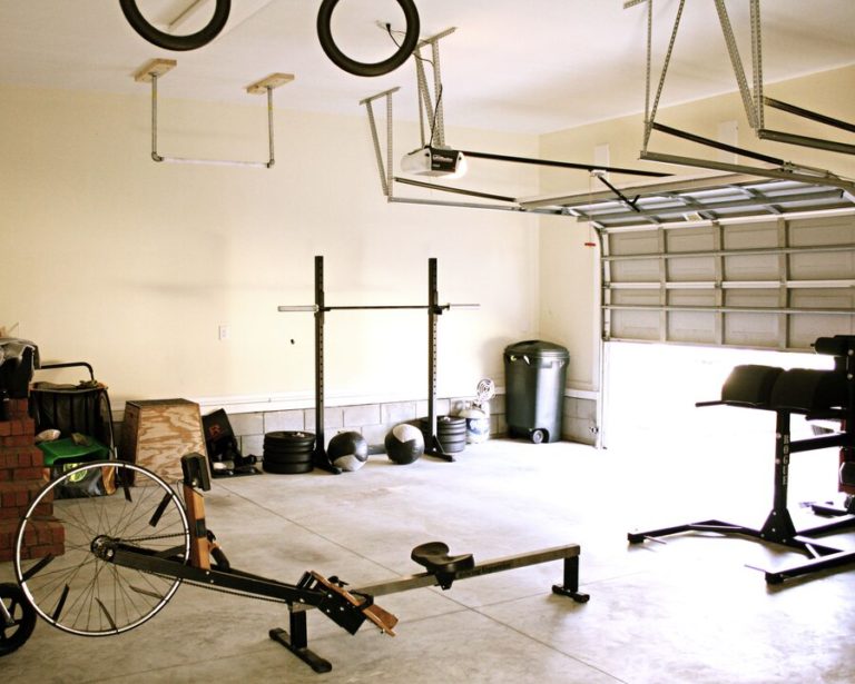 CrossFit Garage Gym