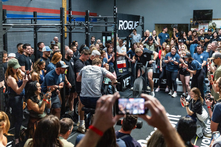 Open workout 25.2 - athletes on Echo Bike