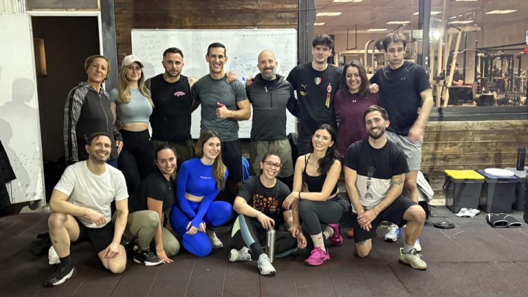 Image of Coach Leonardo Renzi with one of his classes.